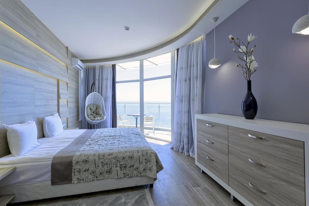 Deluxe Apartment mit Meerblick und Balkon
