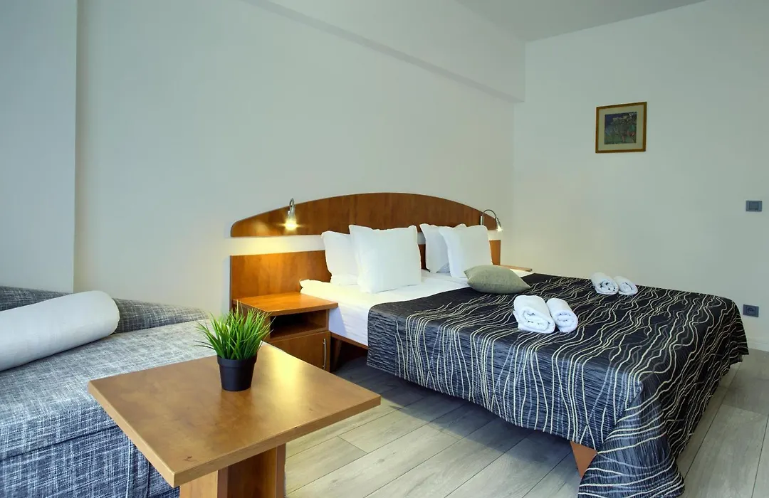 Luna Beach Hotel-1